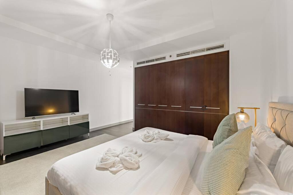 First Class 2br Luxurious Living In Difc * دبي