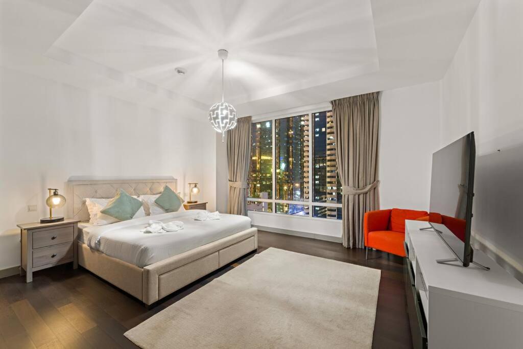 First Class 2br Luxurious Living In Difc