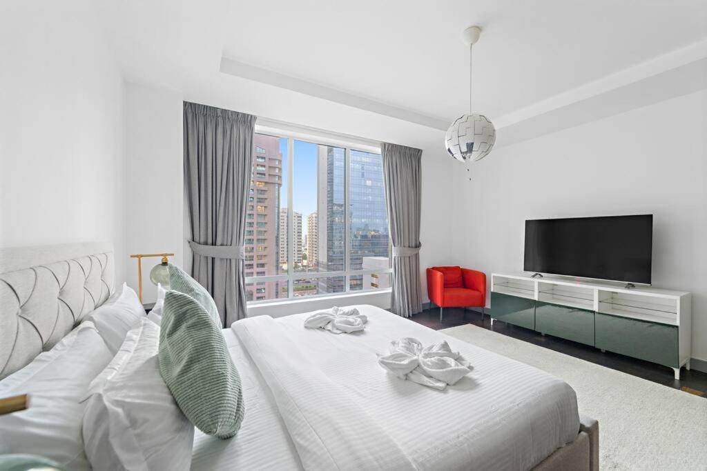 First Class 2br Luxurious Living In Difc